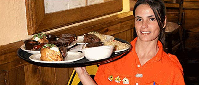 Resultado de imagem para garçom outback