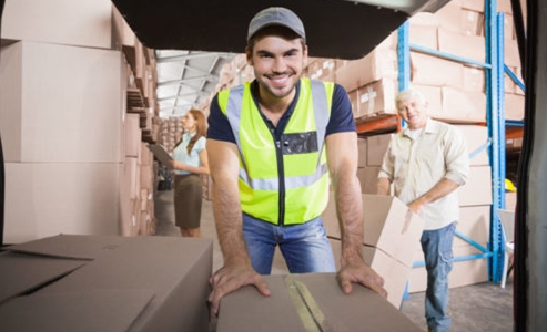 Resultado de imagem para AJUDANTE DE CARGA E DESCARGA